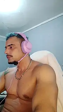 Fadinha-e-Raro online show from 02/14/25, 02:07