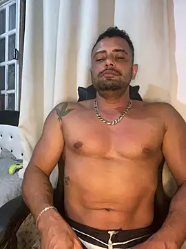 Fadinha-e-Raro online show from 03/15/25, 02:14