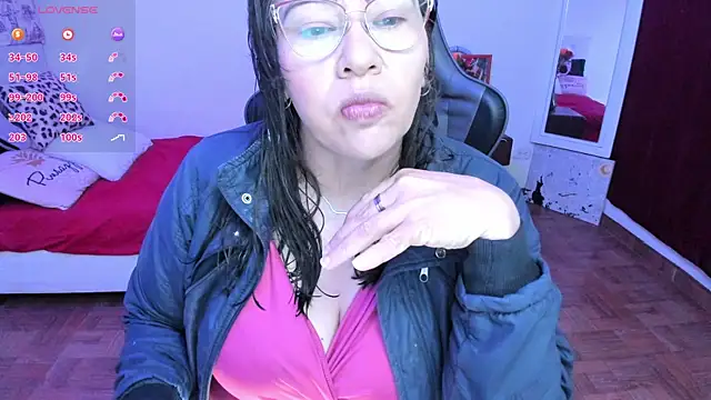 esmeralda milf online show from 07/02/26, 08:26