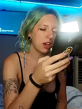 Snapshot of Rabit_Snake chatting on 01/31/25, 03:09 Rabit Snake online show from 01/31/25, 03:09