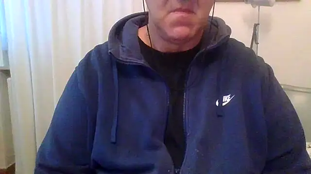 ANONIMO7735 online show from 10/04/25, 05:16