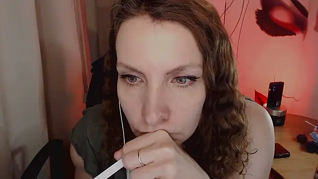 JohansonKatie online show from 01/27/25, 02:24