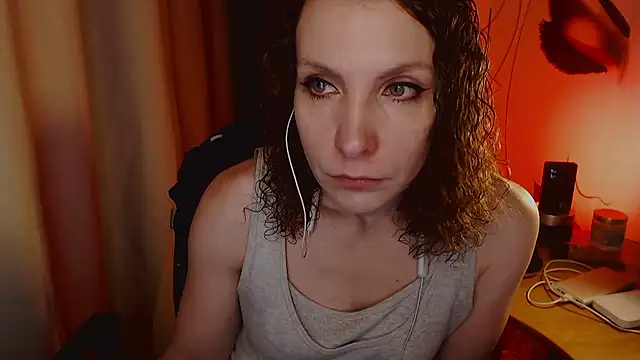 JohansonKatie online show from 01/31/25, 01:11