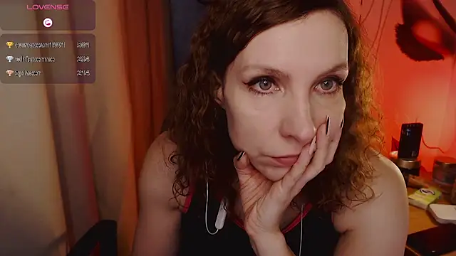 JohansonKatie online show from 02/04/25, 06:36