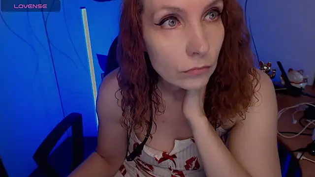 JohansonKatie online show from 09/17/25, 03:52