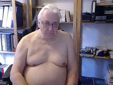 SchwanzhureXXL online show from 03/29/26, 09:09