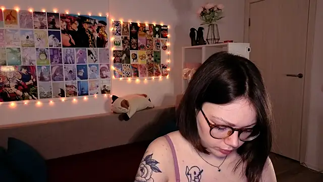 MilenaSaint online show from 02/05/25, 03:02