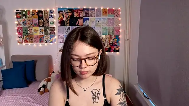 MilenaSaint online show from 03/01/25, 06:35