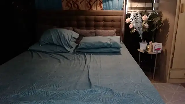 xheavenlytrans online show from 10/20/25, 12:00