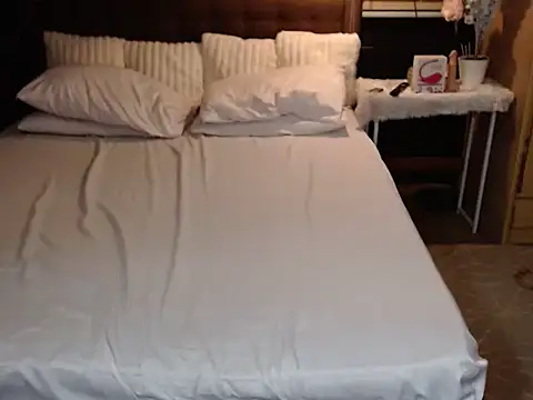 xheavenlytrans online show from 12/04/25, 12:58