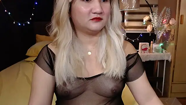 xheavenlytrans online show from 12/22/25, 12:18