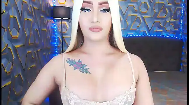 Snapshot of KylieMaxwellCaulfield_TS chatting on 01/24/25, 11:56 KylieMaxwellCaulfield TS online show from 01/24/25, 11:56