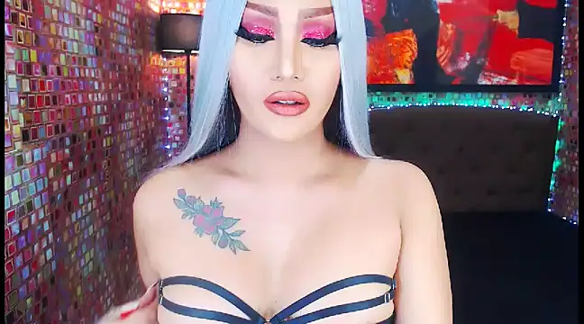 Snapshot of KylieMaxwellCaulfield_TS chatting on 02/09/25, 12:49 KylieMaxwellCaulfield TS online show from 02/09/25, 12:49