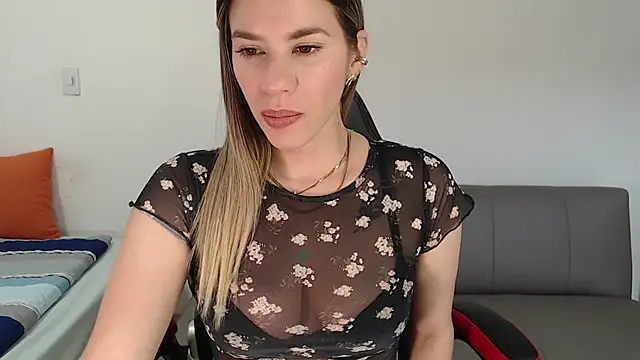 ms sofia x online show from 09/19/25, 12:28