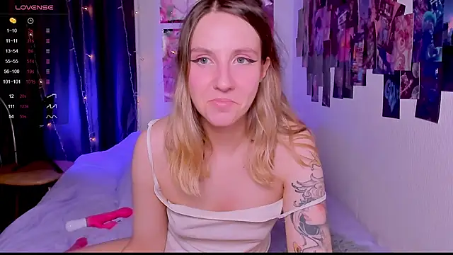 Snapshot of HotaruTomo chatting on 01/29/25, 07:43 HotaruTomo online show from 01/29/25, 07:43