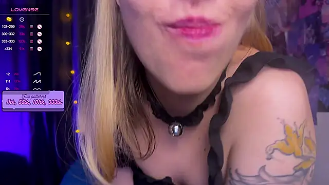 Snapshot of HotaruTomo chatting on 03/17/25, 01:14 HotaruTomo online show from 03/17/25, 01:14