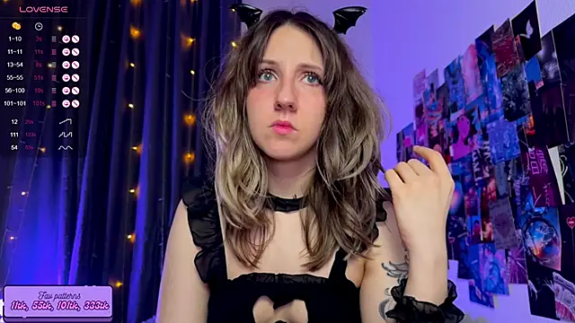 Snapshot of HotaruTomo chatting on 10/13/25, 05:18 HotaruTomo online show from 10/13/25, 05:18