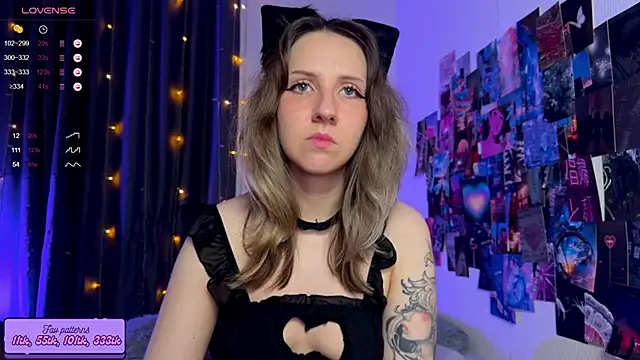 Snapshot of HotaruTomo chatting on 10/14/25, 06:58 HotaruTomo online show from 10/14/25, 06:58