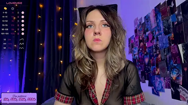 Snapshot of HotaruTomo chatting on 10/15/25, 05:29 HotaruTomo online show from 10/15/25, 05:29