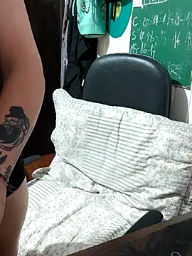 ElfGrey online show from 01/08/25, 03:29