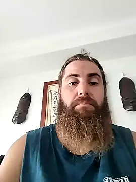 Snapshot of Pokietommy chatting on 01/05/25, 11:22 Pokietommy online show from 01/05/25, 11:22