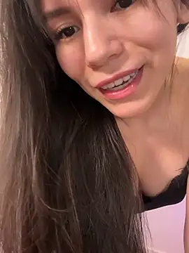 LalieFR online show from 02/05/26, 06:23