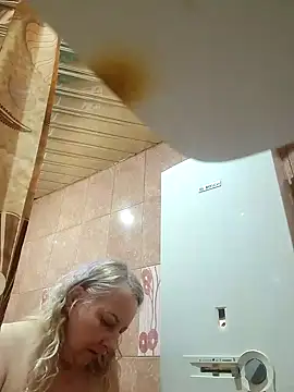 Snapshot of Janahotty chatting on 12/23/24, 10:23 Janahotty online show from 12/23/24, 10:23