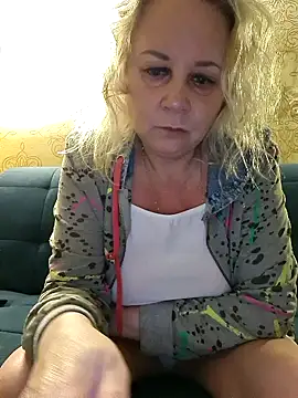 Snapshot of Janahotty chatting on 06/05/26, 10:37 Janahotty online show from 06/05/26, 10:37