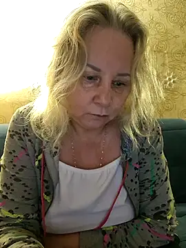 Snapshot of Janahotty chatting on 06/11/26, 12:19 Janahotty online show from 06/11/26, 12:19