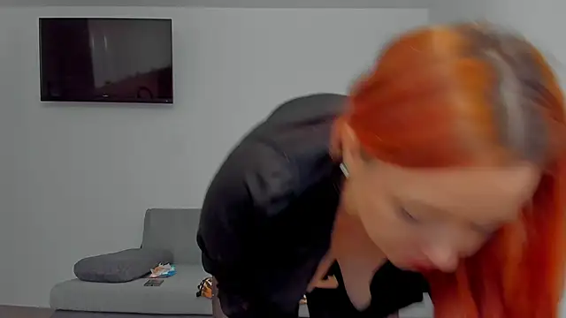 Snapshot of emilianna666 chatting on 03/18/26, 01:03 emilianna666 online show from 03/18/26, 01:03