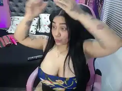 Snapshot of JEENEVIEVE chatting on 02/15/25, 06:44 JEENEVIEVE online show from 02/15/25, 06:44