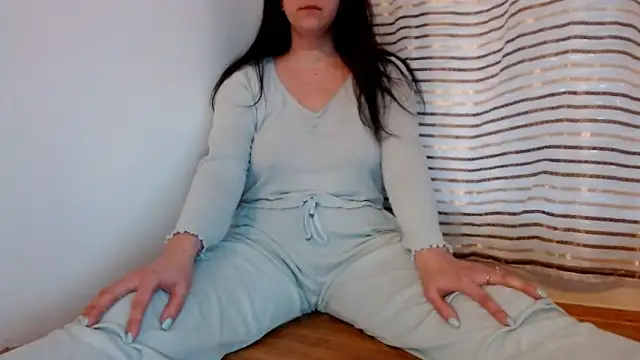 Snapshot of SofiaLenis chatting on 05/25/26, 12:22 SofiaLenis online show from 05/25/26, 12:22