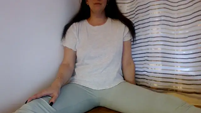 Snapshot of SofiaLenis chatting on 07/17/26, 01:18 SofiaLenis online show from 07/17/26, 01:18