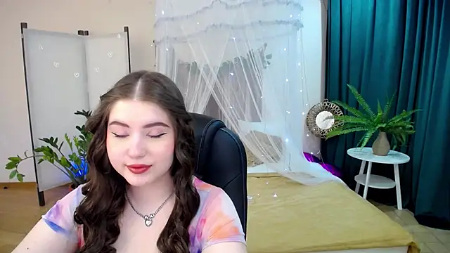 NicoleFoxery online show from 03/04/25, 03:22