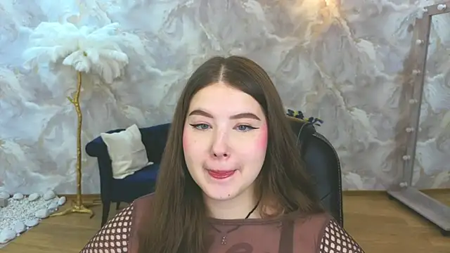 NicoleFoxery online show from 09/19/25, 06:19