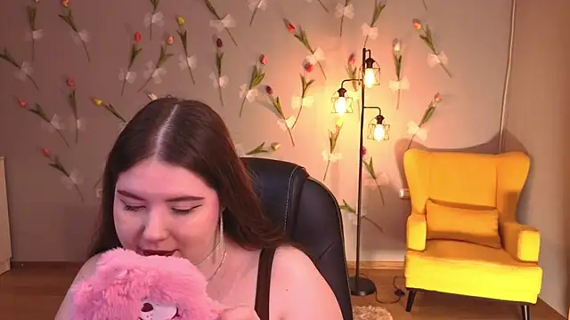 NicoleFoxery online show from 04/24/26, 06:21