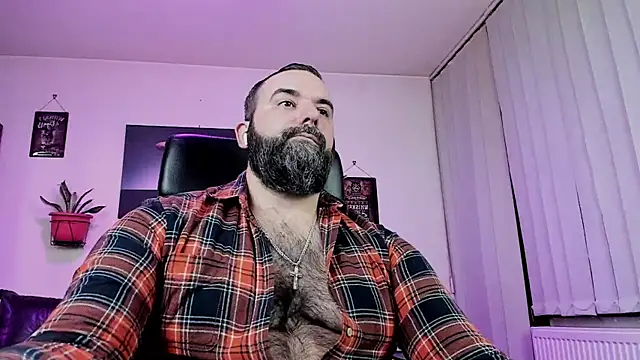 Snapshot of ChristophJules chatting on 03/02/25, 03:34 ChristophJules online show from 03/02/25, 03:34