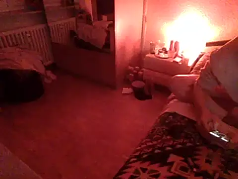 Snapshot of Platinum211 chatting on 01/31/25, 06:35 Platinum211 online show from 01/31/25, 06:35