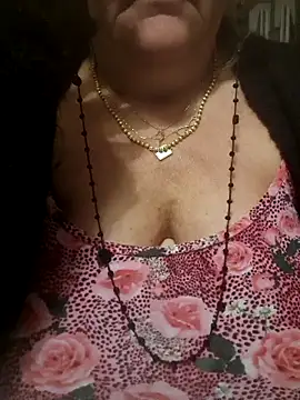 Snapshot of INFINITY110570 chatting on 04/22/26, 08:21 INFINITY110570 online show from 04/22/26, 08:21