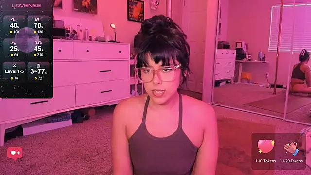 Evie-Luna online show from 09/10/25, 02:00