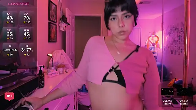 Evie-Luna online show from 11/12/25, 02:45