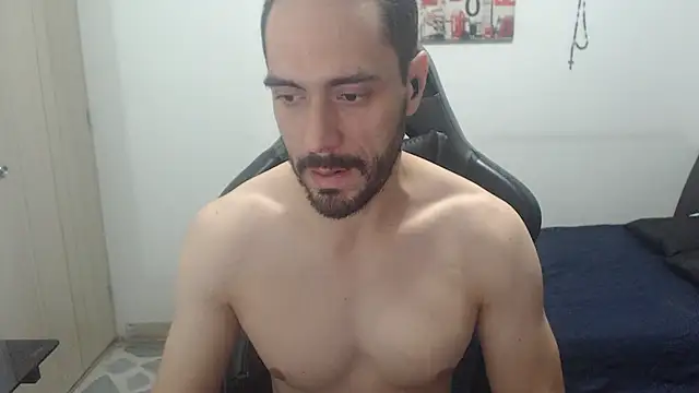 samuelgarcia  online show from 12/18/25, 07:36