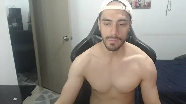 samuelgarcia  online show from 04/08/26, 04:12