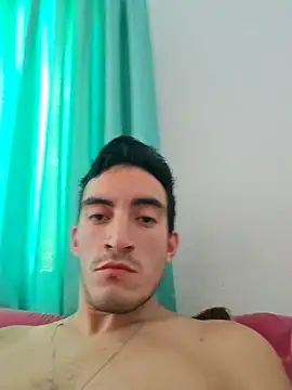 Snapshot of TommyMomentum chatting on 02/15/26, 06:15 TommyMomentum online show from 02/15/26, 06:15