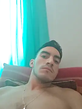 Snapshot of TommyMomentum chatting on 03/09/26, 02:10 TommyMomentum online show from 03/09/26, 02:10