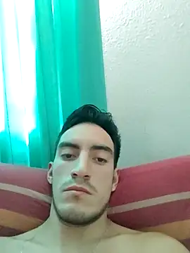 Snapshot of TommyMomentum chatting on 03/12/26, 12:33 TommyMomentum online show from 03/12/26, 12:33