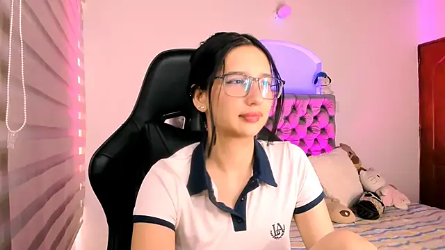 Luniverse online show from 12/02/25, 08:37