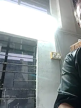 tz143143 online show from 01/10/26, 12:40