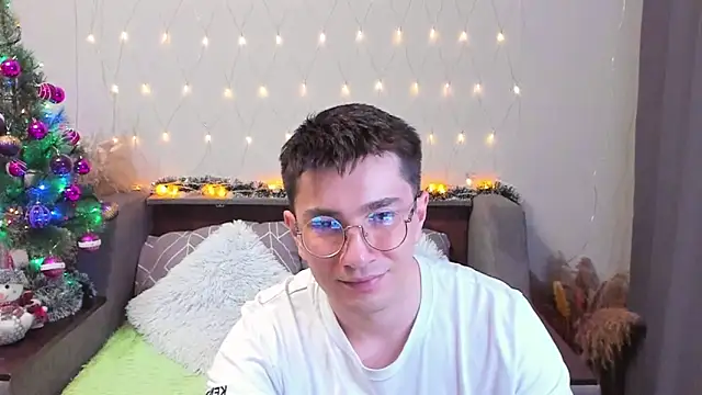 Yumi steve online show from 12/28/24, 09:08