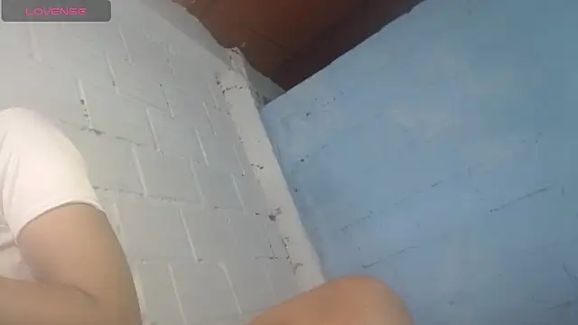 jasminne  online show from 10/22/25, 04:51